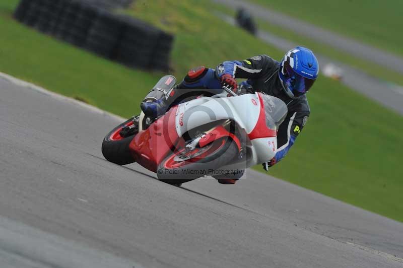 Motorcycle action photographs;anglesey circuit;anglesey trackday photographs;event digital images;eventdigitalimages;no limits trackday;oulton park circuit cheshire;peter wileman photography;trackday;trackday digital images;trackday photos;ty croes circuit wales