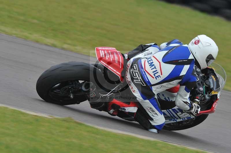 Motorcycle action photographs;anglesey circuit;anglesey trackday photographs;event digital images;eventdigitalimages;no limits trackday;oulton park circuit cheshire;peter wileman photography;trackday;trackday digital images;trackday photos;ty croes circuit wales
