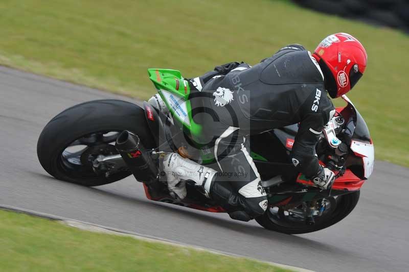 Motorcycle action photographs;anglesey circuit;anglesey trackday photographs;event digital images;eventdigitalimages;no limits trackday;oulton park circuit cheshire;peter wileman photography;trackday;trackday digital images;trackday photos;ty croes circuit wales