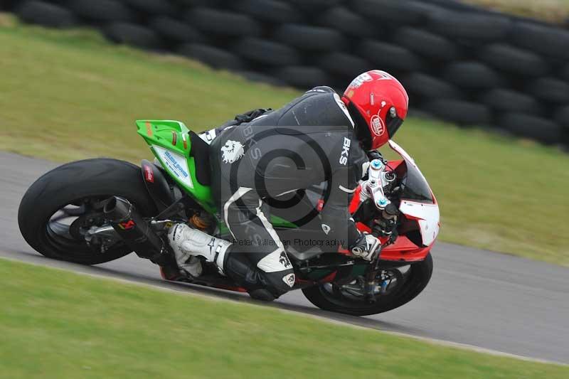 Motorcycle action photographs;anglesey circuit;anglesey trackday photographs;event digital images;eventdigitalimages;no limits trackday;oulton park circuit cheshire;peter wileman photography;trackday;trackday digital images;trackday photos;ty croes circuit wales