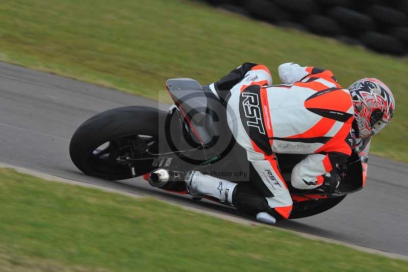 Motorcycle action photographs;anglesey circuit;anglesey trackday photographs;event digital images;eventdigitalimages;no limits trackday;oulton park circuit cheshire;peter wileman photography;trackday;trackday digital images;trackday photos;ty croes circuit wales