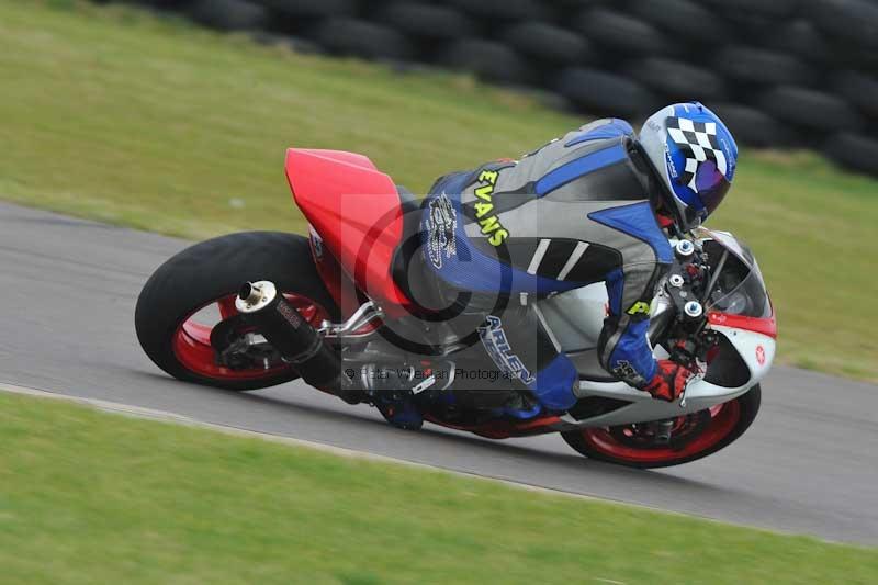 Motorcycle action photographs;anglesey circuit;anglesey trackday photographs;event digital images;eventdigitalimages;no limits trackday;oulton park circuit cheshire;peter wileman photography;trackday;trackday digital images;trackday photos;ty croes circuit wales