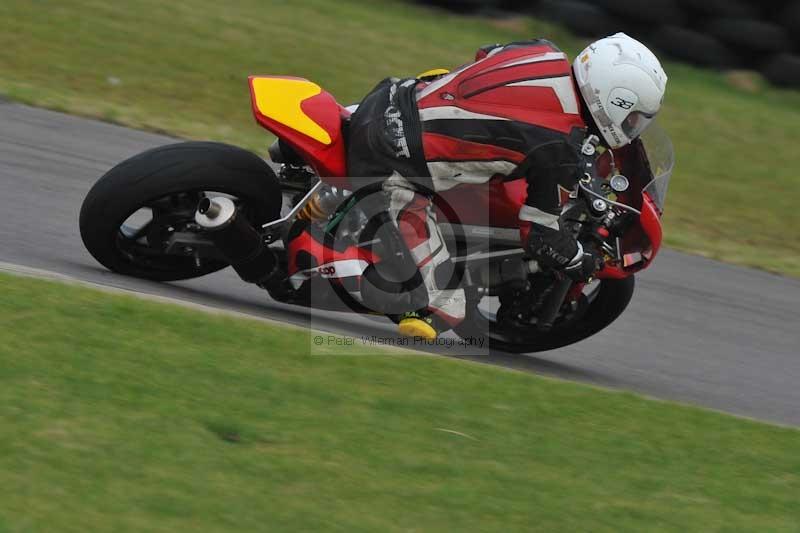 Motorcycle action photographs;anglesey circuit;anglesey trackday photographs;event digital images;eventdigitalimages;no limits trackday;oulton park circuit cheshire;peter wileman photography;trackday;trackday digital images;trackday photos;ty croes circuit wales