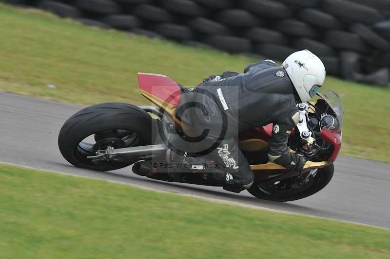 Motorcycle action photographs;anglesey circuit;anglesey trackday photographs;event digital images;eventdigitalimages;no limits trackday;oulton park circuit cheshire;peter wileman photography;trackday;trackday digital images;trackday photos;ty croes circuit wales