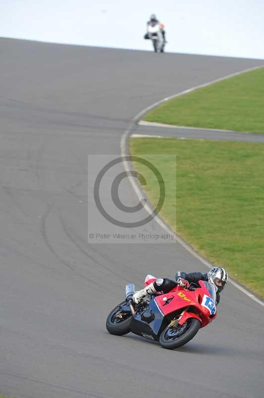Motorcycle action photographs;anglesey circuit;anglesey trackday photographs;event digital images;eventdigitalimages;no limits trackday;oulton park circuit cheshire;peter wileman photography;trackday;trackday digital images;trackday photos;ty croes circuit wales