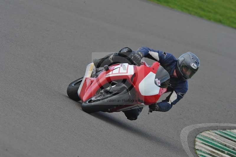 Motorcycle action photographs;anglesey circuit;anglesey trackday photographs;event digital images;eventdigitalimages;no limits trackday;oulton park circuit cheshire;peter wileman photography;trackday;trackday digital images;trackday photos;ty croes circuit wales