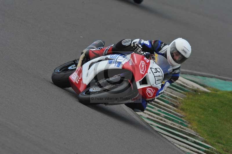 Motorcycle action photographs;anglesey circuit;anglesey trackday photographs;event digital images;eventdigitalimages;no limits trackday;oulton park circuit cheshire;peter wileman photography;trackday;trackday digital images;trackday photos;ty croes circuit wales