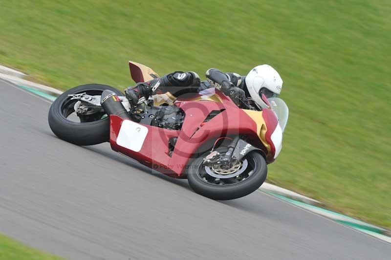 Motorcycle action photographs;anglesey circuit;anglesey trackday photographs;event digital images;eventdigitalimages;no limits trackday;oulton park circuit cheshire;peter wileman photography;trackday;trackday digital images;trackday photos;ty croes circuit wales