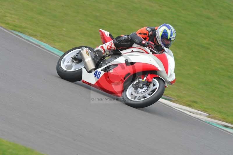 Motorcycle action photographs;anglesey circuit;anglesey trackday photographs;event digital images;eventdigitalimages;no limits trackday;oulton park circuit cheshire;peter wileman photography;trackday;trackday digital images;trackday photos;ty croes circuit wales