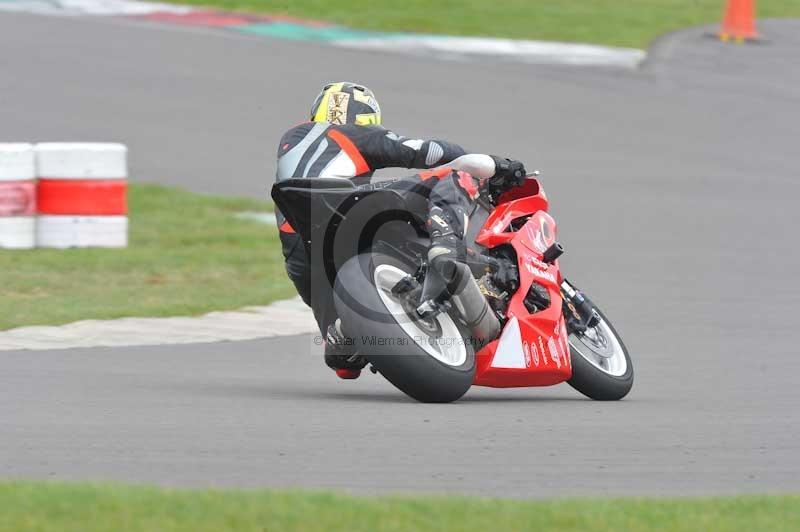 Motorcycle action photographs;anglesey circuit;anglesey trackday photographs;event digital images;eventdigitalimages;no limits trackday;oulton park circuit cheshire;peter wileman photography;trackday;trackday digital images;trackday photos;ty croes circuit wales