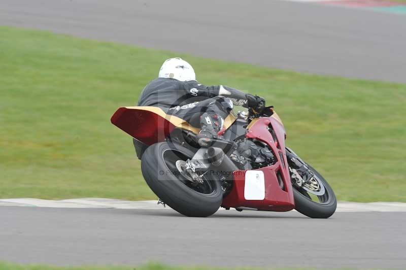 Motorcycle action photographs;anglesey circuit;anglesey trackday photographs;event digital images;eventdigitalimages;no limits trackday;oulton park circuit cheshire;peter wileman photography;trackday;trackday digital images;trackday photos;ty croes circuit wales