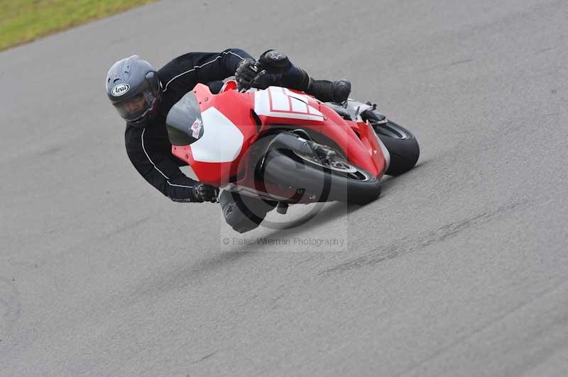 Motorcycle action photographs;anglesey circuit;anglesey trackday photographs;event digital images;eventdigitalimages;no limits trackday;oulton park circuit cheshire;peter wileman photography;trackday;trackday digital images;trackday photos;ty croes circuit wales