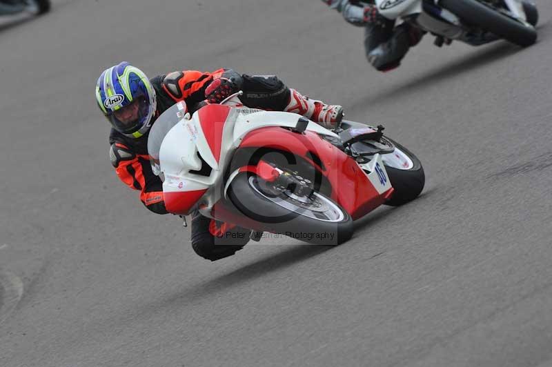 Motorcycle action photographs;anglesey circuit;anglesey trackday photographs;event digital images;eventdigitalimages;no limits trackday;oulton park circuit cheshire;peter wileman photography;trackday;trackday digital images;trackday photos;ty croes circuit wales