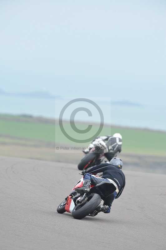 Motorcycle action photographs;anglesey circuit;anglesey trackday photographs;event digital images;eventdigitalimages;no limits trackday;oulton park circuit cheshire;peter wileman photography;trackday;trackday digital images;trackday photos;ty croes circuit wales