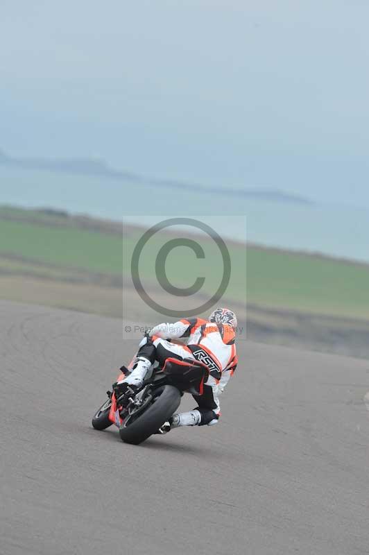 Motorcycle action photographs;anglesey circuit;anglesey trackday photographs;event digital images;eventdigitalimages;no limits trackday;oulton park circuit cheshire;peter wileman photography;trackday;trackday digital images;trackday photos;ty croes circuit wales