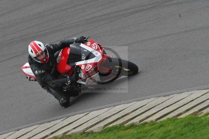 Motorcycle action photographs;anglesey circuit;anglesey trackday photographs;event digital images;eventdigitalimages;no limits trackday;oulton park circuit cheshire;peter wileman photography;trackday;trackday digital images;trackday photos;ty croes circuit wales