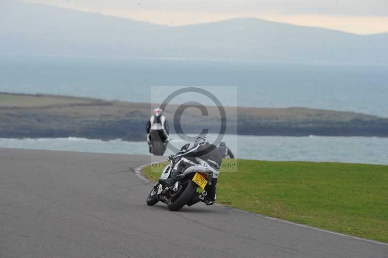 Motorcycle action photographs;anglesey circuit;anglesey trackday photographs;event digital images;eventdigitalimages;no limits trackday;oulton park circuit cheshire;peter wileman photography;trackday;trackday digital images;trackday photos;ty croes circuit wales