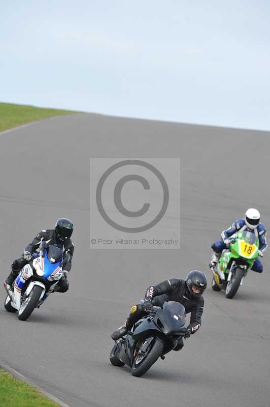 Motorcycle action photographs;anglesey circuit;anglesey trackday photographs;event digital images;eventdigitalimages;no limits trackday;oulton park circuit cheshire;peter wileman photography;trackday;trackday digital images;trackday photos;ty croes circuit wales