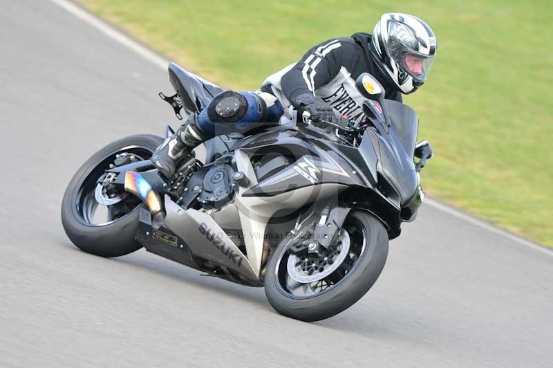 Motorcycle action photographs;anglesey circuit;anglesey trackday photographs;event digital images;eventdigitalimages;no limits trackday;oulton park circuit cheshire;peter wileman photography;trackday;trackday digital images;trackday photos;ty croes circuit wales