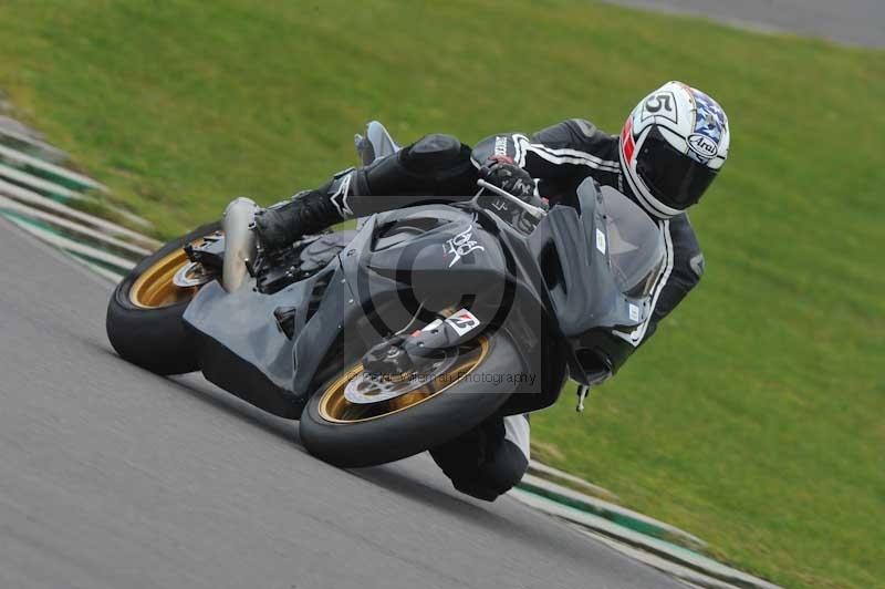 Motorcycle action photographs;anglesey circuit;anglesey trackday photographs;event digital images;eventdigitalimages;no limits trackday;oulton park circuit cheshire;peter wileman photography;trackday;trackday digital images;trackday photos;ty croes circuit wales