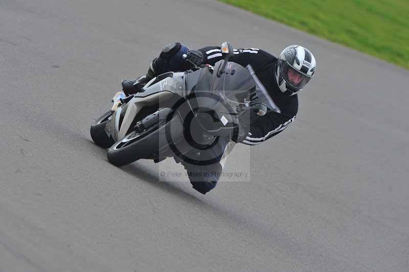 Motorcycle action photographs;anglesey circuit;anglesey trackday photographs;event digital images;eventdigitalimages;no limits trackday;oulton park circuit cheshire;peter wileman photography;trackday;trackday digital images;trackday photos;ty croes circuit wales