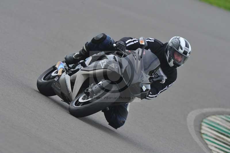 Motorcycle action photographs;anglesey circuit;anglesey trackday photographs;event digital images;eventdigitalimages;no limits trackday;oulton park circuit cheshire;peter wileman photography;trackday;trackday digital images;trackday photos;ty croes circuit wales