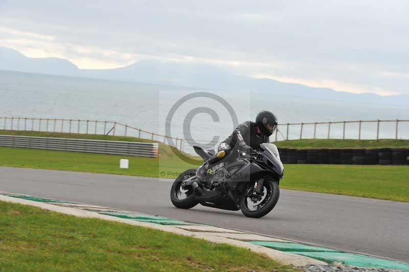 Motorcycle action photographs;anglesey circuit;anglesey trackday photographs;event digital images;eventdigitalimages;no limits trackday;oulton park circuit cheshire;peter wileman photography;trackday;trackday digital images;trackday photos;ty croes circuit wales