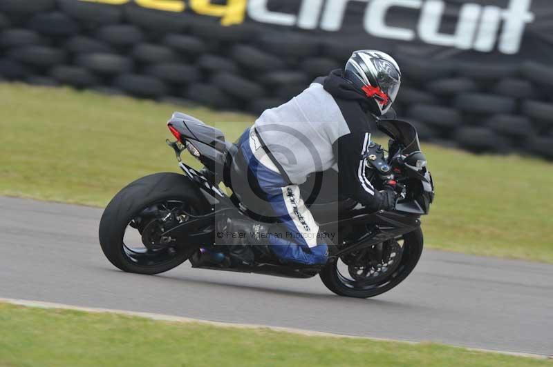 Motorcycle action photographs;anglesey circuit;anglesey trackday photographs;event digital images;eventdigitalimages;no limits trackday;oulton park circuit cheshire;peter wileman photography;trackday;trackday digital images;trackday photos;ty croes circuit wales