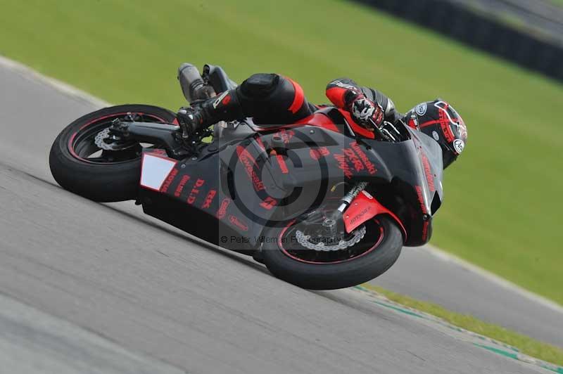 Motorcycle action photographs;anglesey circuit;anglesey trackday photographs;event digital images;eventdigitalimages;no limits trackday;oulton park circuit cheshire;peter wileman photography;trackday;trackday digital images;trackday photos;ty croes circuit wales