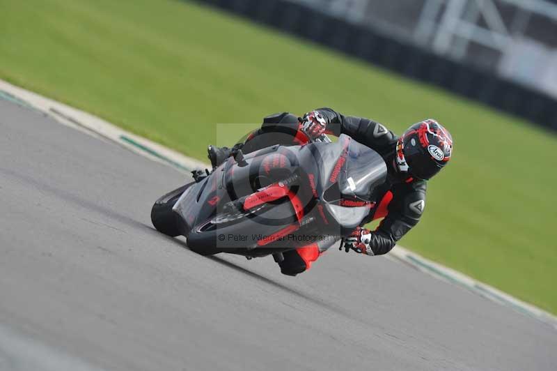 Motorcycle action photographs;anglesey circuit;anglesey trackday photographs;event digital images;eventdigitalimages;no limits trackday;oulton park circuit cheshire;peter wileman photography;trackday;trackday digital images;trackday photos;ty croes circuit wales