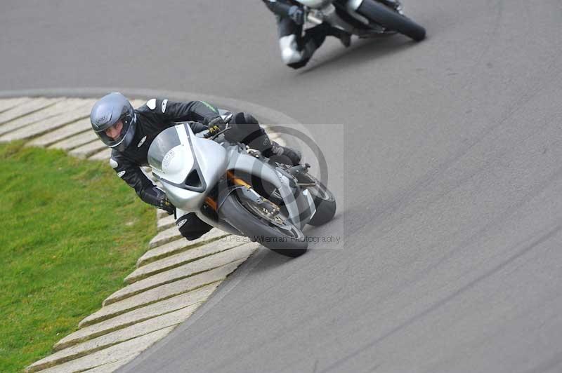 Motorcycle action photographs;anglesey circuit;anglesey trackday photographs;event digital images;eventdigitalimages;no limits trackday;oulton park circuit cheshire;peter wileman photography;trackday;trackday digital images;trackday photos;ty croes circuit wales