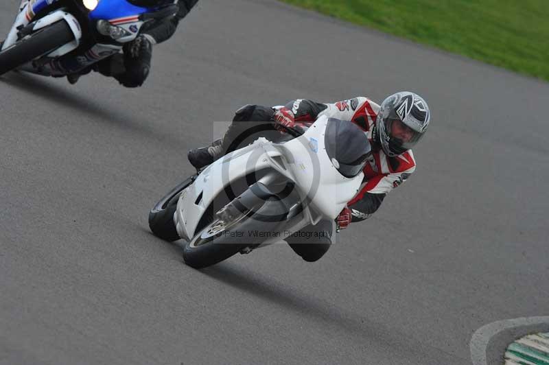 Motorcycle action photographs;anglesey circuit;anglesey trackday photographs;event digital images;eventdigitalimages;no limits trackday;oulton park circuit cheshire;peter wileman photography;trackday;trackday digital images;trackday photos;ty croes circuit wales