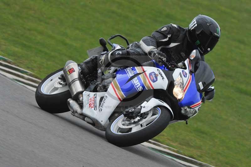 Motorcycle action photographs;anglesey circuit;anglesey trackday photographs;event digital images;eventdigitalimages;no limits trackday;oulton park circuit cheshire;peter wileman photography;trackday;trackday digital images;trackday photos;ty croes circuit wales