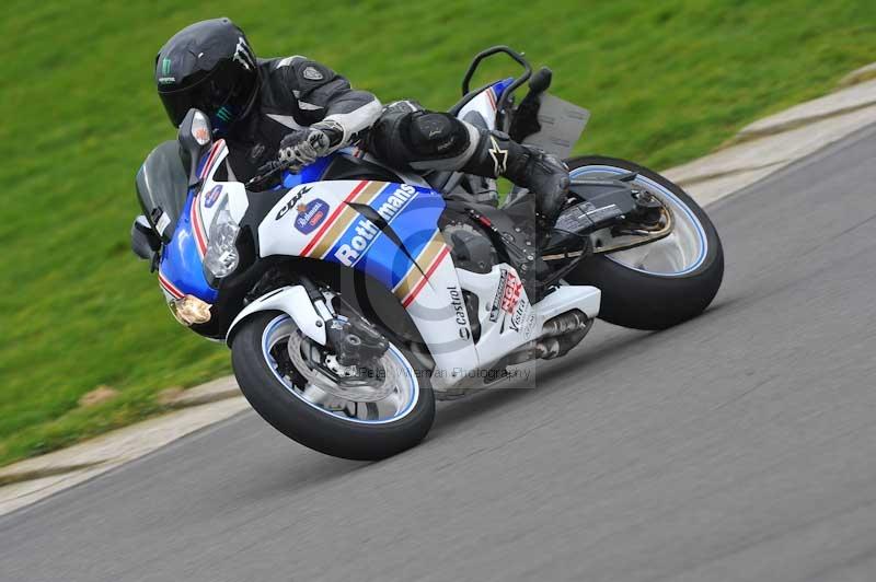 Motorcycle action photographs;anglesey circuit;anglesey trackday photographs;event digital images;eventdigitalimages;no limits trackday;oulton park circuit cheshire;peter wileman photography;trackday;trackday digital images;trackday photos;ty croes circuit wales
