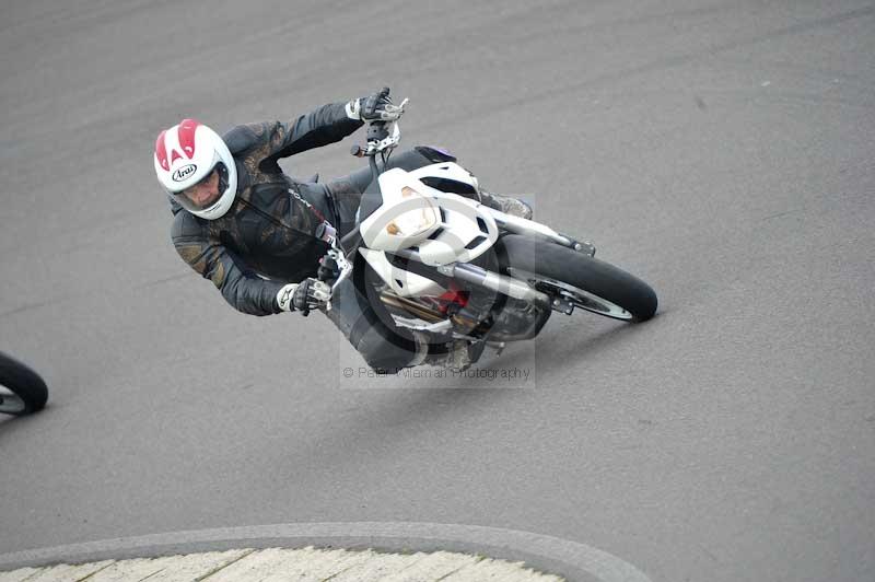 Motorcycle action photographs;anglesey circuit;anglesey trackday photographs;event digital images;eventdigitalimages;no limits trackday;oulton park circuit cheshire;peter wileman photography;trackday;trackday digital images;trackday photos;ty croes circuit wales