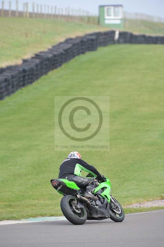 Motorcycle action photographs;anglesey circuit;anglesey trackday photographs;event digital images;eventdigitalimages;no limits trackday;oulton park circuit cheshire;peter wileman photography;trackday;trackday digital images;trackday photos;ty croes circuit wales