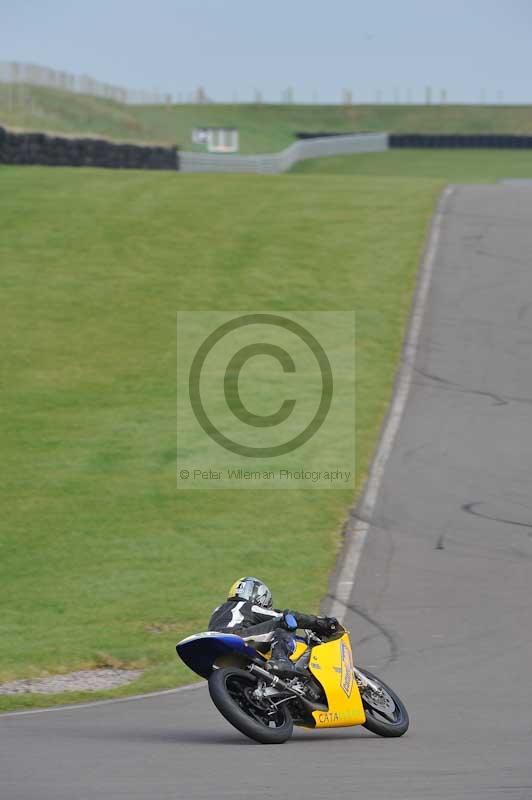 Motorcycle action photographs;anglesey circuit;anglesey trackday photographs;event digital images;eventdigitalimages;no limits trackday;oulton park circuit cheshire;peter wileman photography;trackday;trackday digital images;trackday photos;ty croes circuit wales