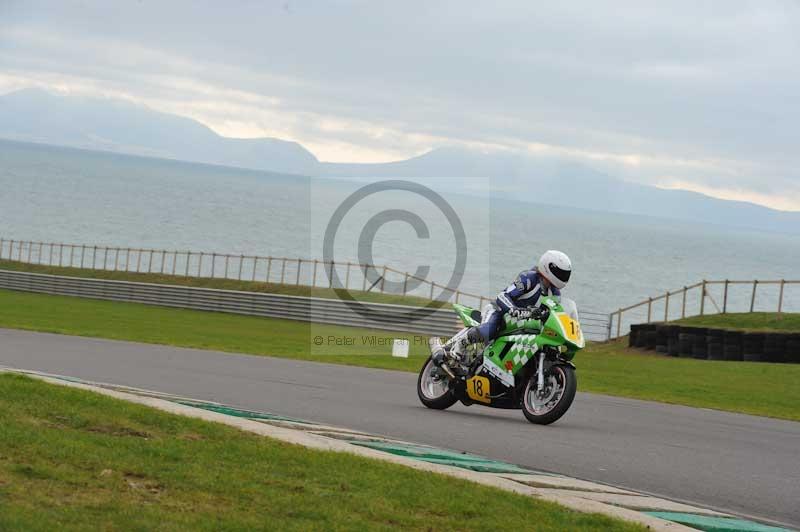 Motorcycle action photographs;anglesey circuit;anglesey trackday photographs;event digital images;eventdigitalimages;no limits trackday;oulton park circuit cheshire;peter wileman photography;trackday;trackday digital images;trackday photos;ty croes circuit wales