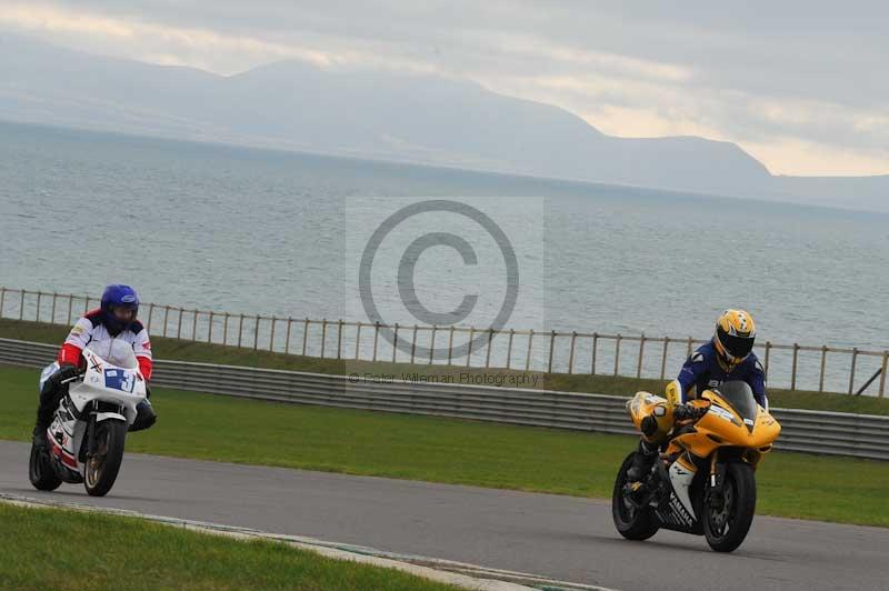 Motorcycle action photographs;anglesey circuit;anglesey trackday photographs;event digital images;eventdigitalimages;no limits trackday;oulton park circuit cheshire;peter wileman photography;trackday;trackday digital images;trackday photos;ty croes circuit wales