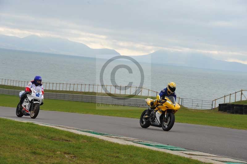 Motorcycle action photographs;anglesey circuit;anglesey trackday photographs;event digital images;eventdigitalimages;no limits trackday;oulton park circuit cheshire;peter wileman photography;trackday;trackday digital images;trackday photos;ty croes circuit wales