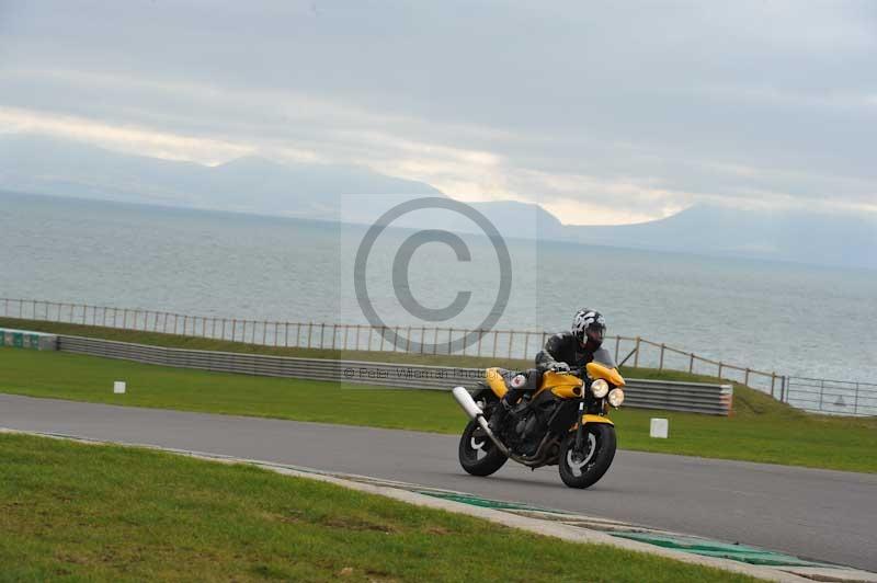 Motorcycle action photographs;anglesey circuit;anglesey trackday photographs;event digital images;eventdigitalimages;no limits trackday;oulton park circuit cheshire;peter wileman photography;trackday;trackday digital images;trackday photos;ty croes circuit wales