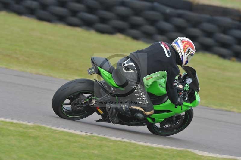 Motorcycle action photographs;anglesey circuit;anglesey trackday photographs;event digital images;eventdigitalimages;no limits trackday;oulton park circuit cheshire;peter wileman photography;trackday;trackday digital images;trackday photos;ty croes circuit wales