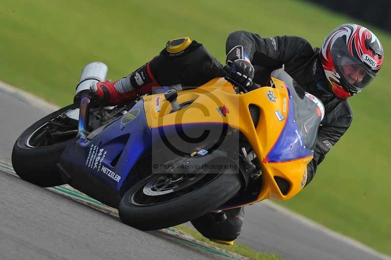 Motorcycle action photographs;anglesey circuit;anglesey trackday photographs;event digital images;eventdigitalimages;no limits trackday;oulton park circuit cheshire;peter wileman photography;trackday;trackday digital images;trackday photos;ty croes circuit wales