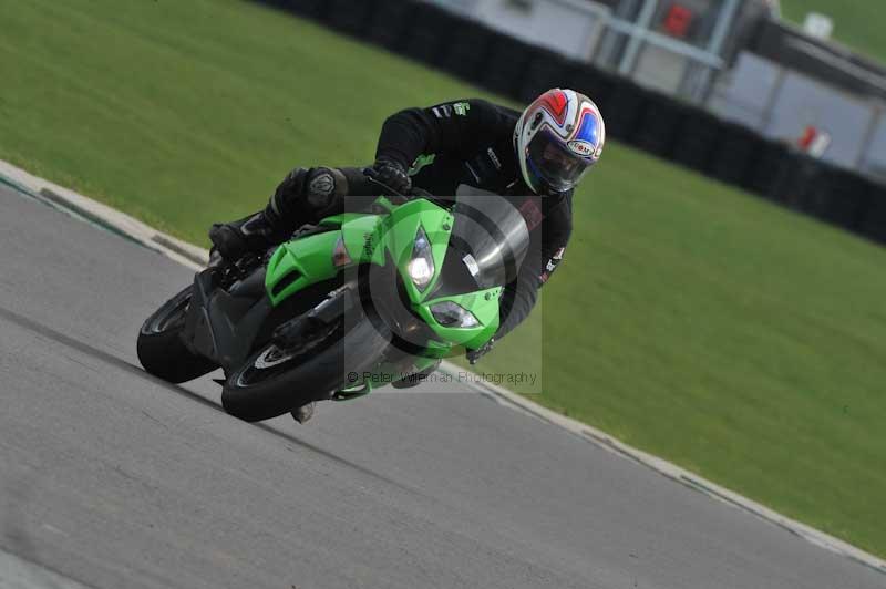 Motorcycle action photographs;anglesey circuit;anglesey trackday photographs;event digital images;eventdigitalimages;no limits trackday;oulton park circuit cheshire;peter wileman photography;trackday;trackday digital images;trackday photos;ty croes circuit wales