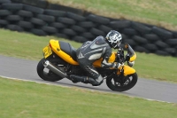 Motorcycle-action-photographs;anglesey-circuit;anglesey-trackday-photographs;event-digital-images;eventdigitalimages;no-limits-trackday;oulton-park-circuit-cheshire;peter-wileman-photography;trackday;trackday-digital-images;trackday-photos;ty-croes-circuit-wales