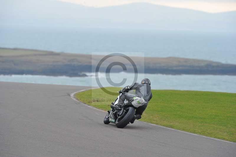 Motorcycle action photographs;anglesey circuit;anglesey trackday photographs;event digital images;eventdigitalimages;no limits trackday;oulton park circuit cheshire;peter wileman photography;trackday;trackday digital images;trackday photos;ty croes circuit wales