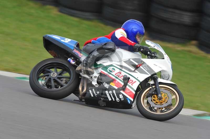 Motorcycle action photographs;anglesey circuit;anglesey trackday photographs;event digital images;eventdigitalimages;no limits trackday;oulton park circuit cheshire;peter wileman photography;trackday;trackday digital images;trackday photos;ty croes circuit wales