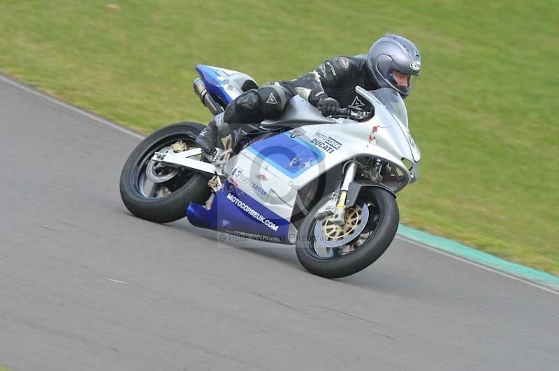 Motorcycle action photographs;anglesey circuit;anglesey trackday photographs;event digital images;eventdigitalimages;no limits trackday;oulton park circuit cheshire;peter wileman photography;trackday;trackday digital images;trackday photos;ty croes circuit wales