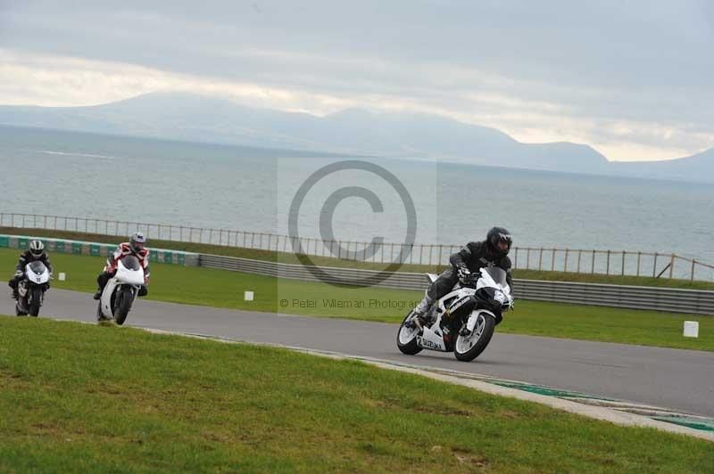 Motorcycle action photographs;anglesey circuit;anglesey trackday photographs;event digital images;eventdigitalimages;no limits trackday;oulton park circuit cheshire;peter wileman photography;trackday;trackday digital images;trackday photos;ty croes circuit wales