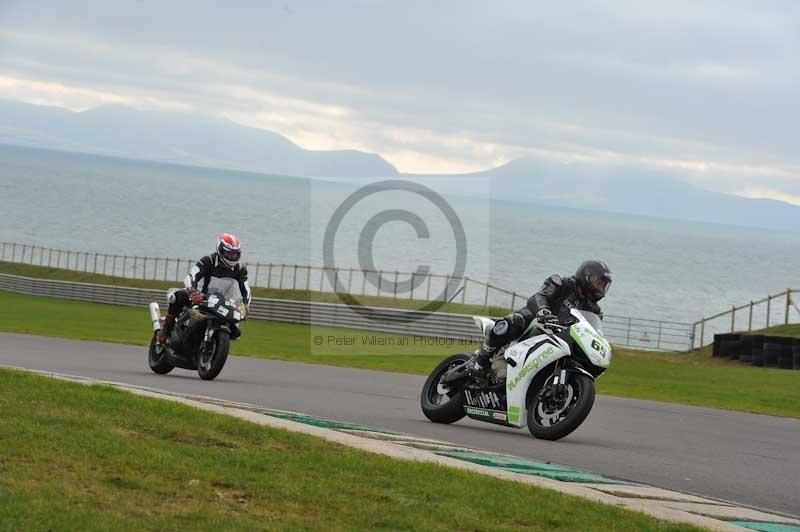 Motorcycle action photographs;anglesey circuit;anglesey trackday photographs;event digital images;eventdigitalimages;no limits trackday;oulton park circuit cheshire;peter wileman photography;trackday;trackday digital images;trackday photos;ty croes circuit wales